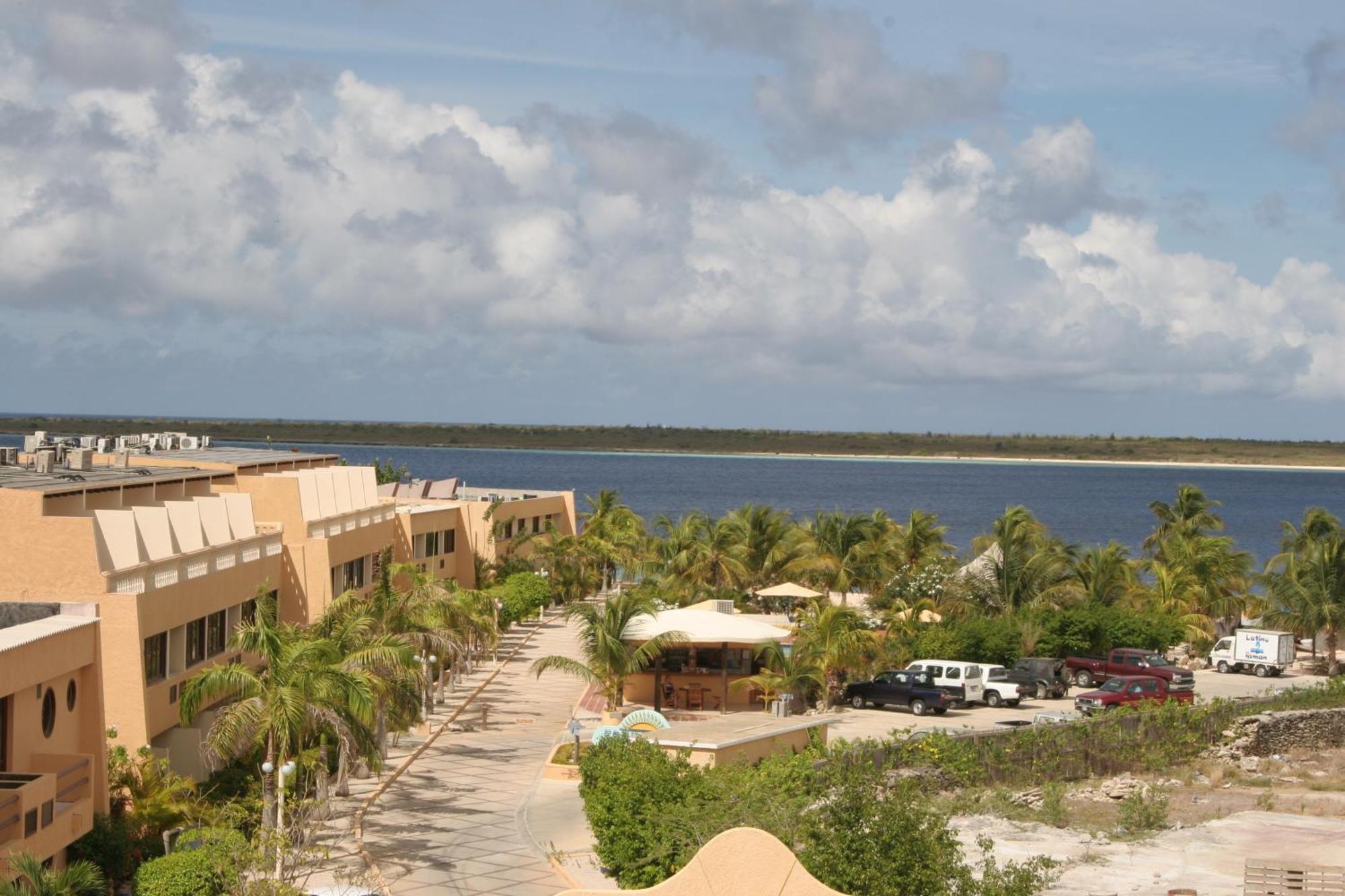 Eden Beach Resort - Bonaire Playa Exterior foto